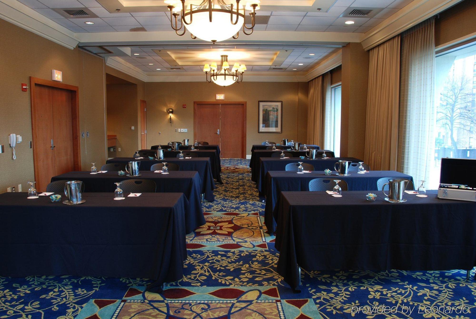 Hotel Crowne Plaza Harrisburg-hershey By Ihg 4*