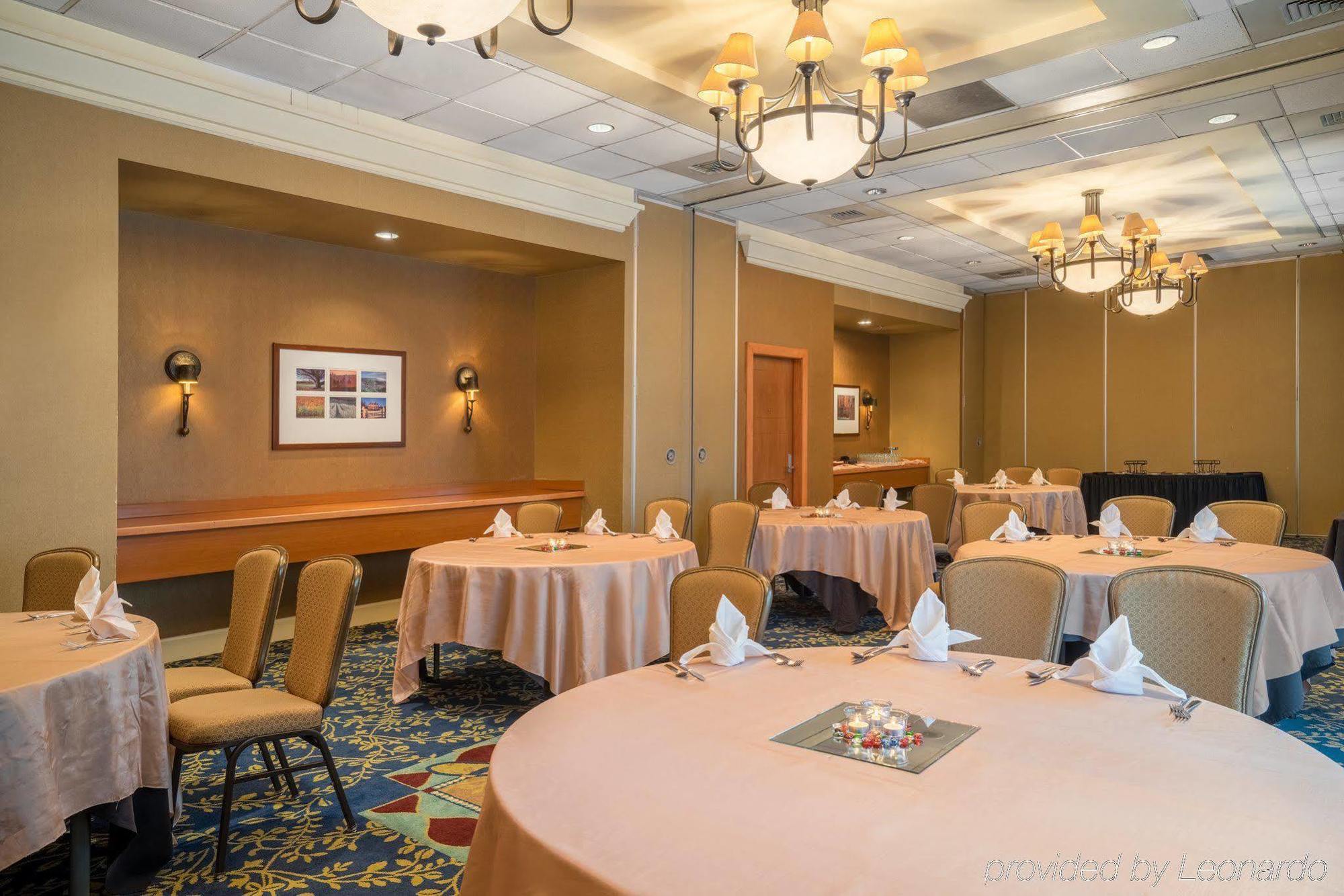Crowne Plaza Harrisburg-hershey By Ihg 4*